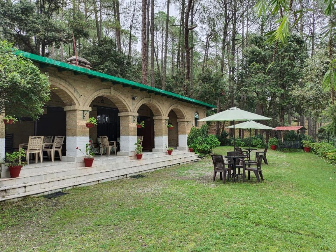 West View Hotel Раникхет Экстерьер фото